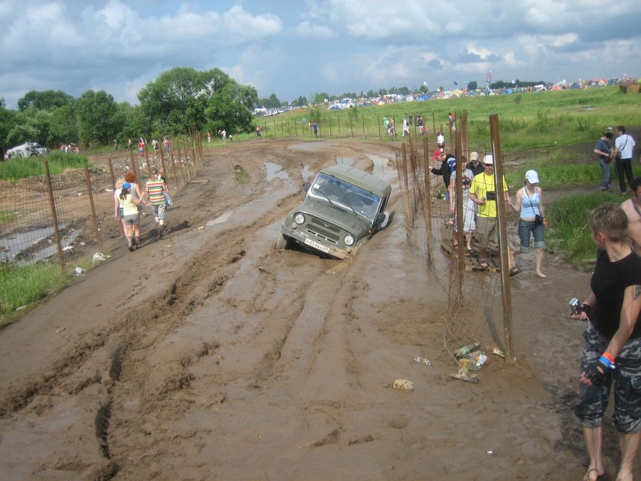 2008-07-07 19:14:23: УАЗы не говно! Они тоже тонут